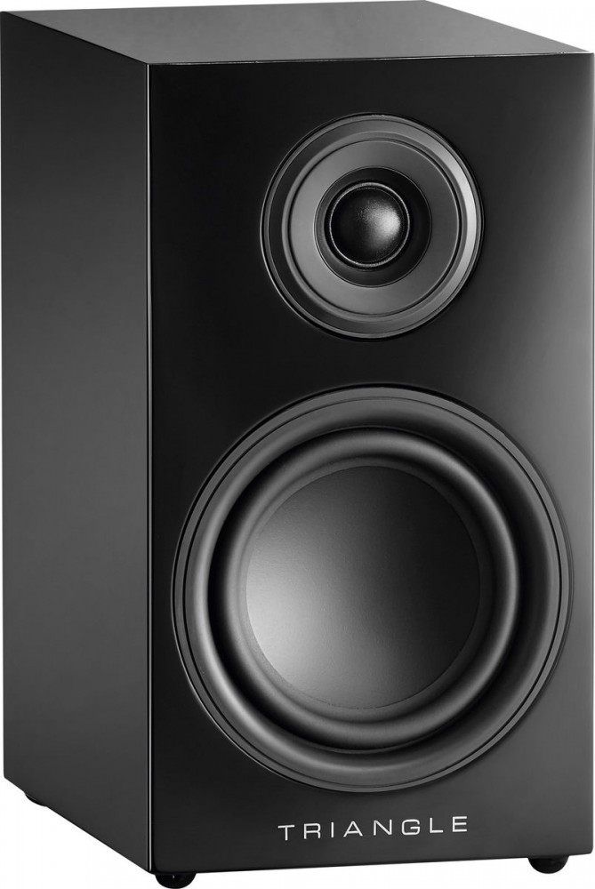 Triangle Elara LN01 bookshelf speakers 