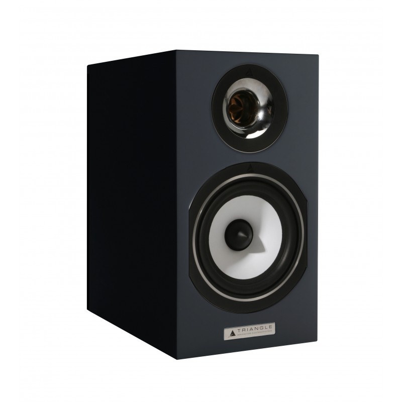 Triangle Esprit EZ Titus bookshelf speakers