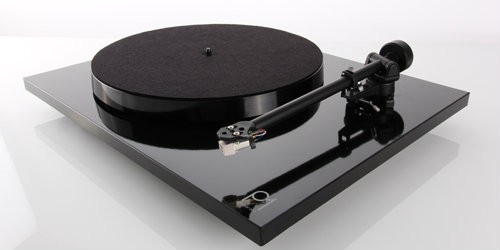 Rega Planar 1 Plus turntable