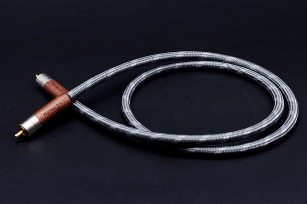 Montaudio Waitaki DH-1 silver hybrid digital co-ax cable 1 metre