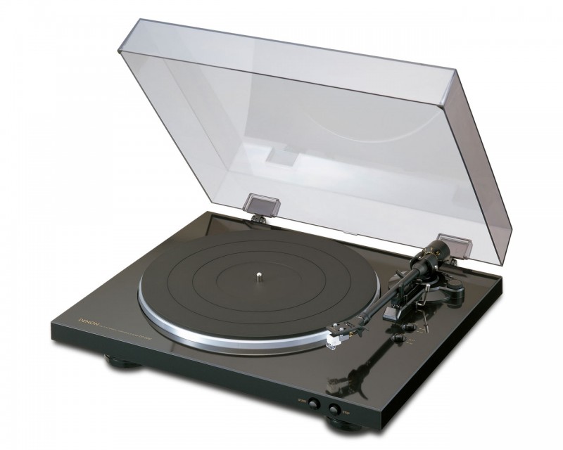 Denon DP300FB turntable