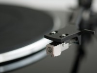 Music Hall MMF-1.3 turntable