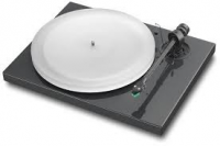 Project 1xpression MK111 Classic Turntable inc. Ortofon 2M Red cartridge.
