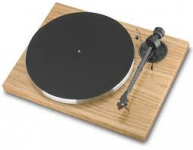 Project 1xpression MK111 Classic Turntable inc. Ortofon 2M Red cartridge.
